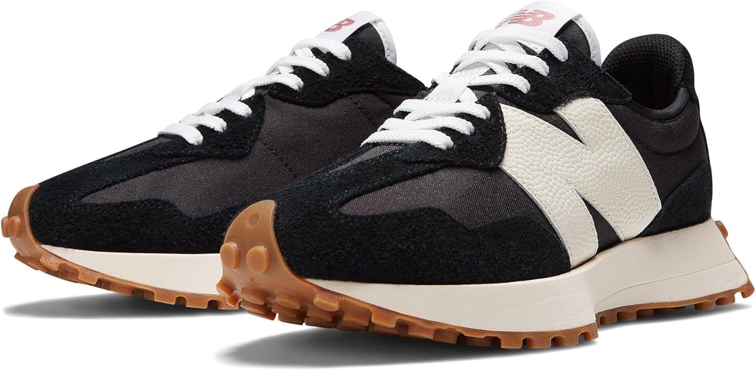 New Balance Women’s Classic Sneaker: Retro Style ​Meets Modern Design