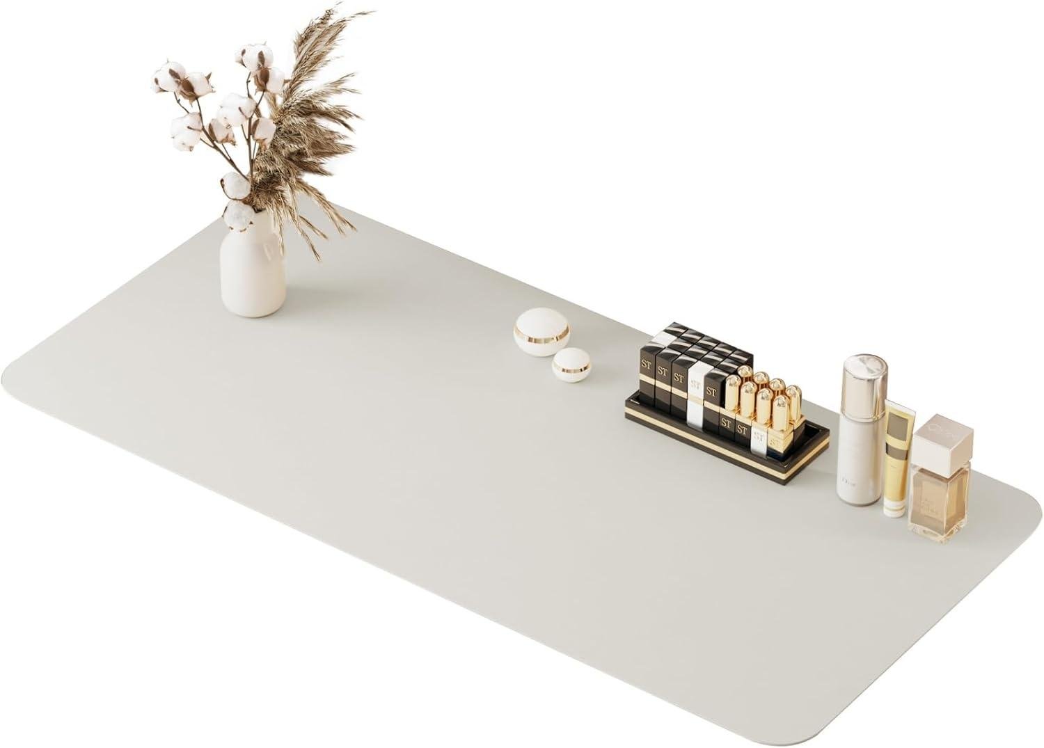 Metui Large Makeup Mat Review: Right for Our Skin?