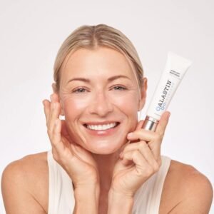 ALASTIN Ultra Light Moisturizer Review: Worth It?